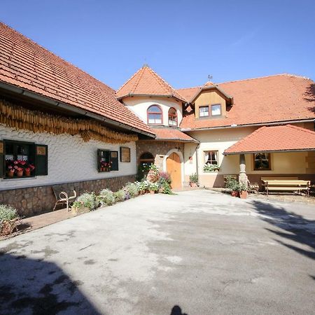 Moj Dom-Toplak Hotel Jursinci Exterior foto
